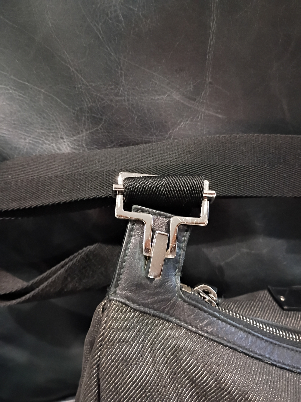 Gucci Black Canvas Hobo Shoulder Bag with Silver Hardware - Picture 8 of 13